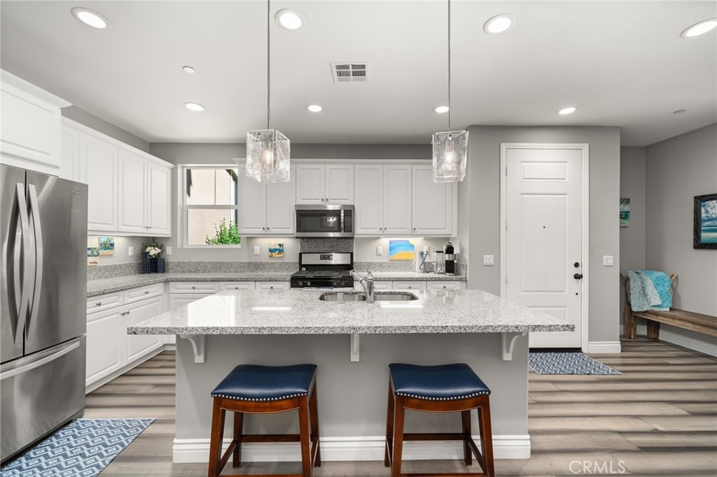 4042 S Cloverdale Way