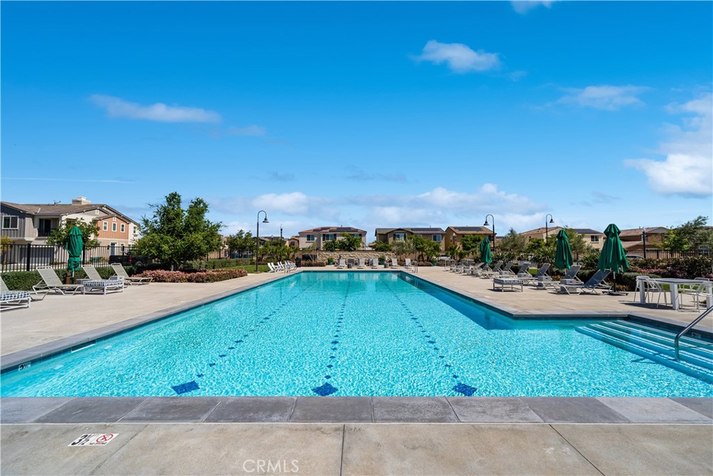 4042 S Cloverdale Way