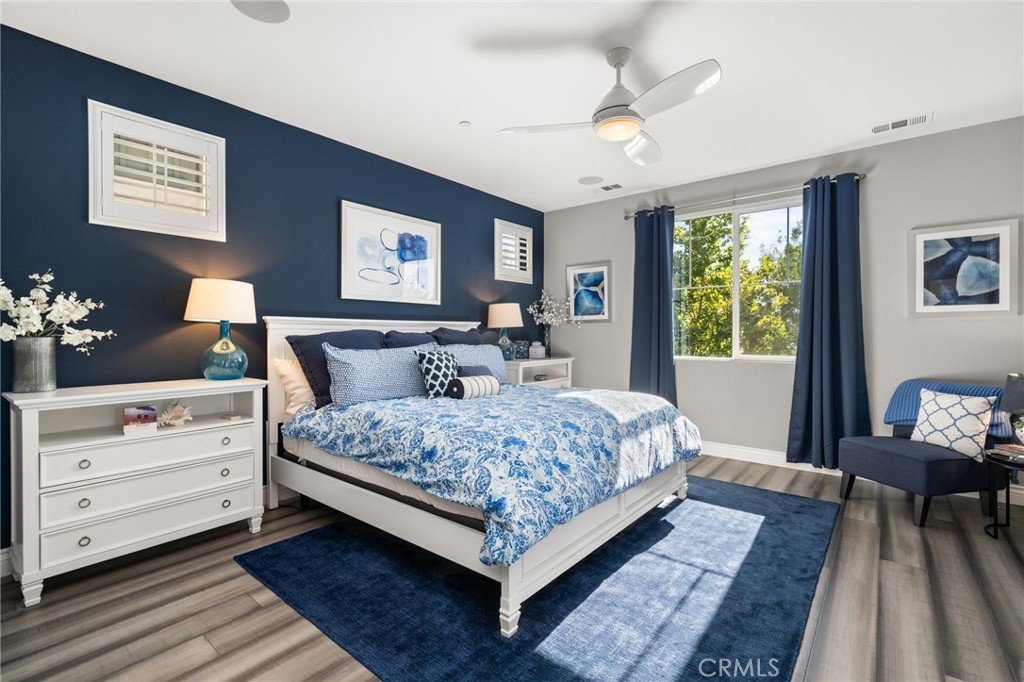 4042 S Cloverdale Way