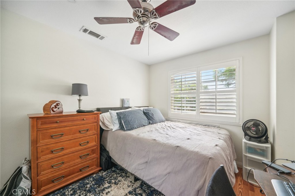 15813 Mcintosh Avenue