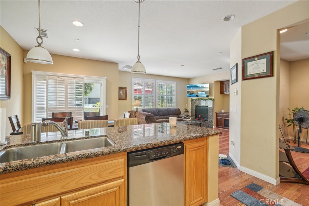 15813 Mcintosh Avenue