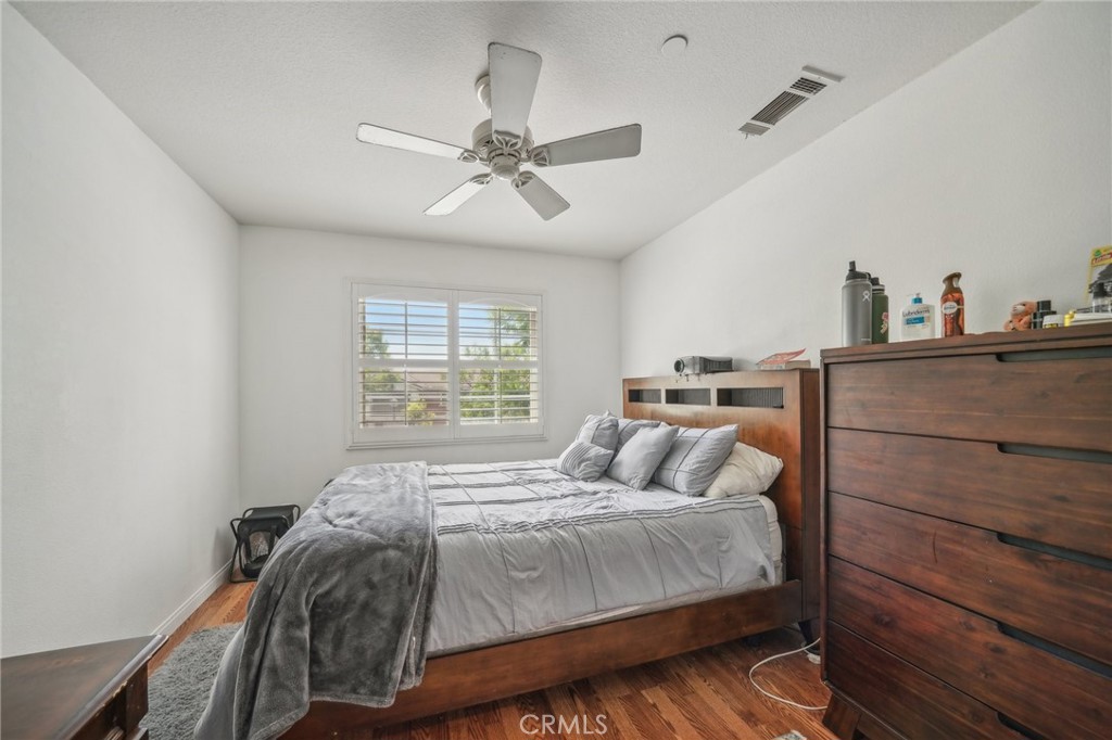 15813 Mcintosh Avenue