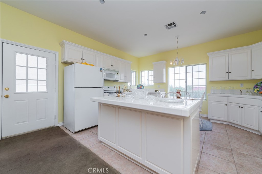 20006 E Skyline Drive