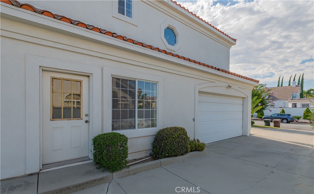 20006 E Skyline Drive