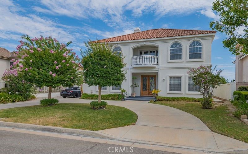 20006 E Skyline Drive