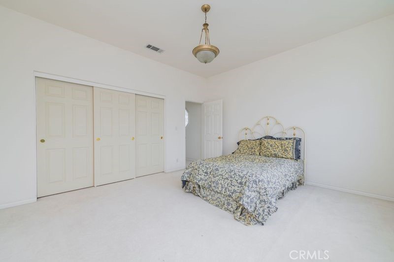 20006 E Skyline Drive