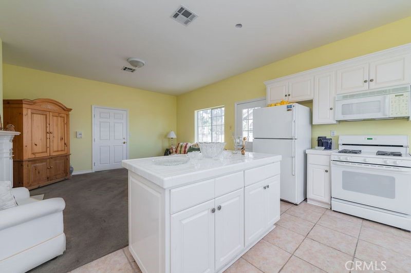 20006 E Skyline Drive