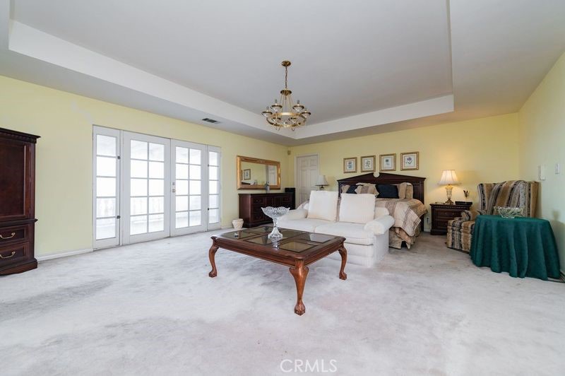 20006 E Skyline Drive