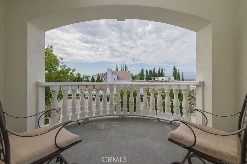 20006 E Skyline Drive