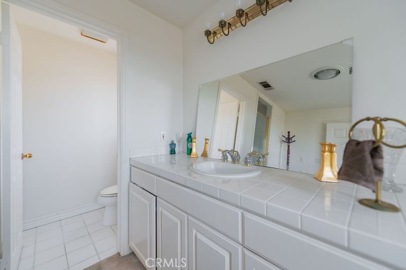 20006 E Skyline Drive