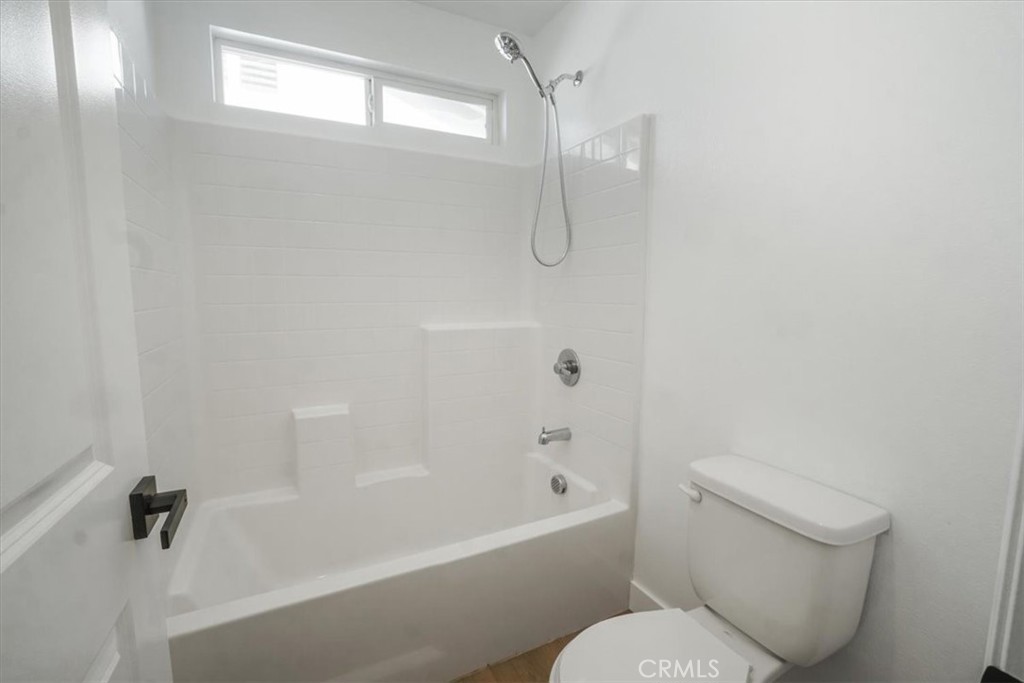 11086 Green Meadows Lane