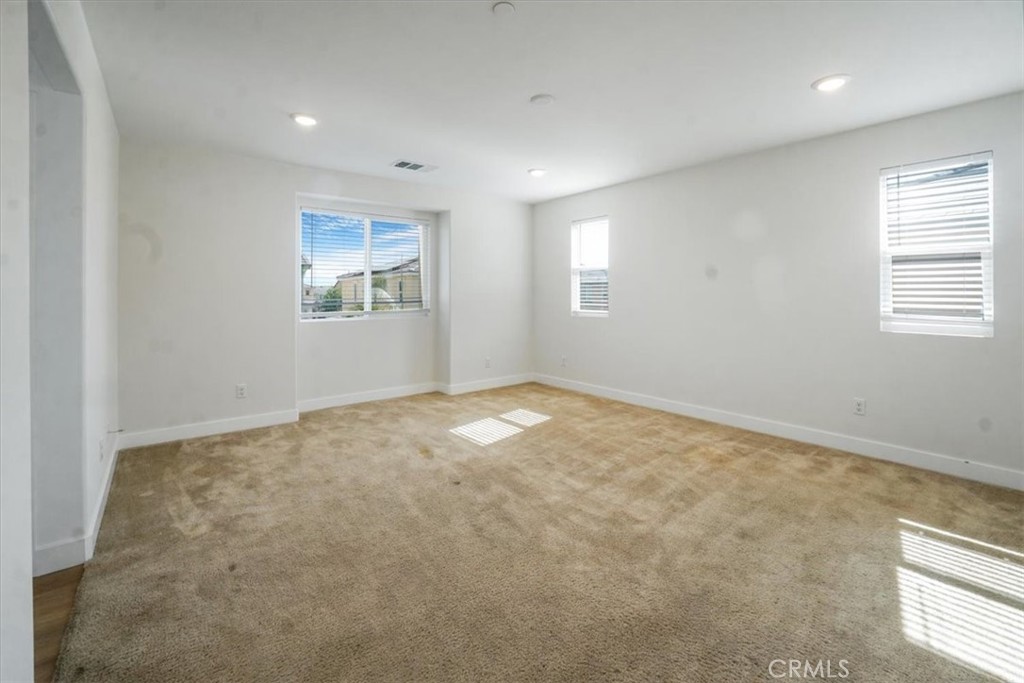 11086 Green Meadows Lane
