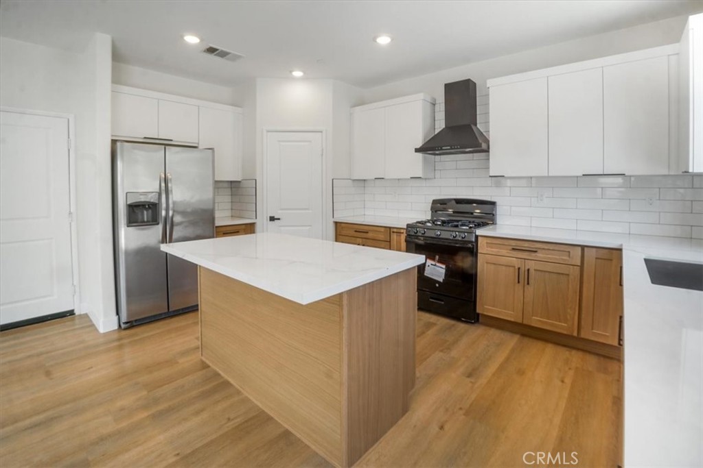 11086 Green Meadows Lane