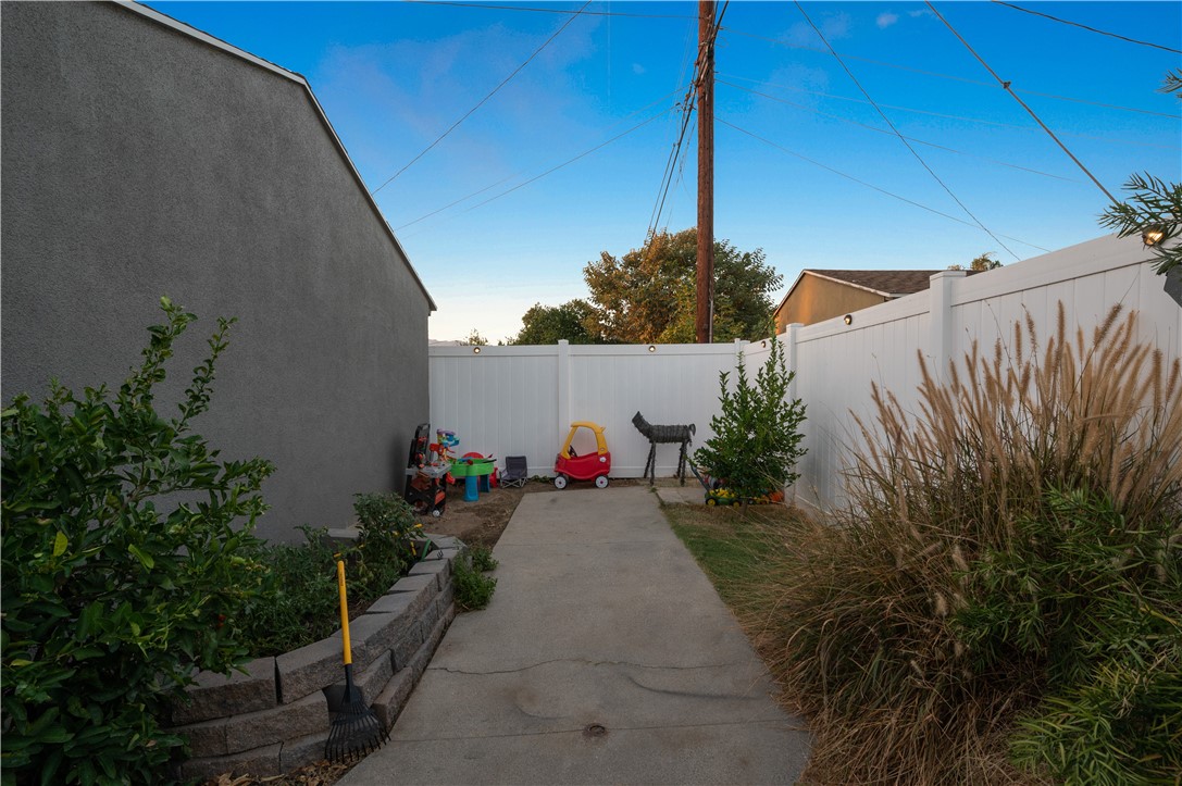 238 S Elliott Avenue