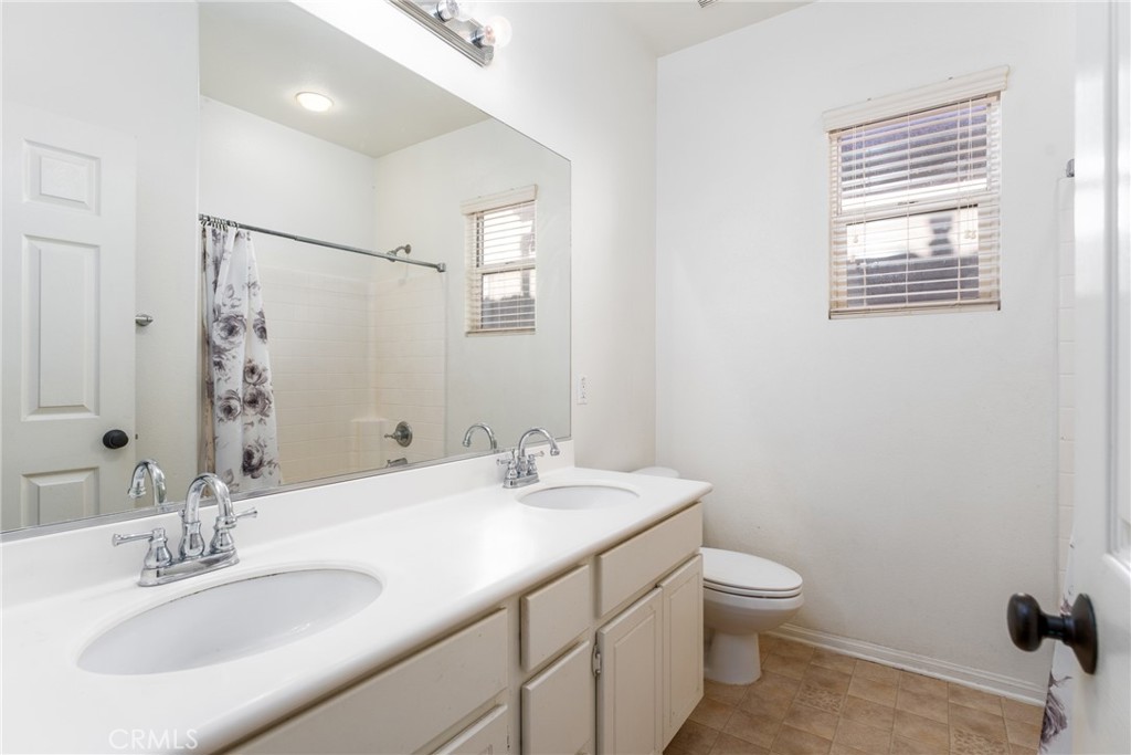 16085 Begonia Avenue