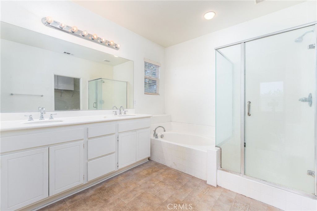 16085 Begonia Avenue