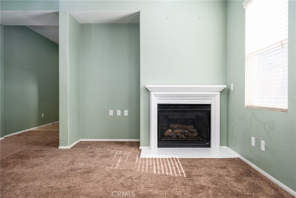 16085 Begonia Avenue