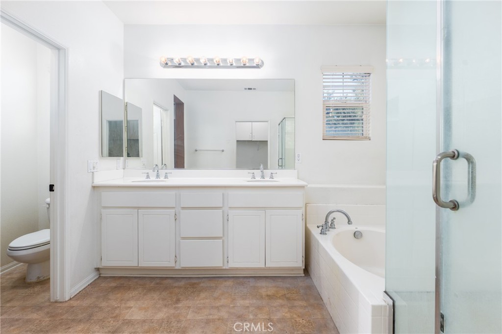 16085 Begonia Avenue