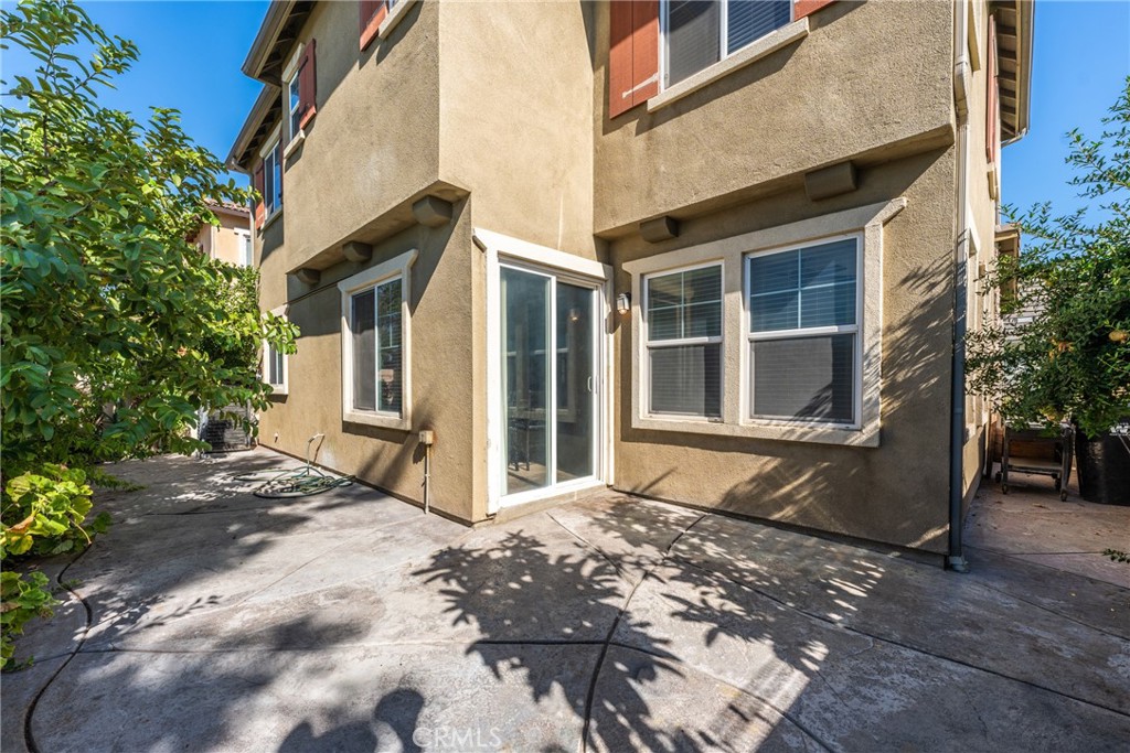 16085 Begonia Avenue