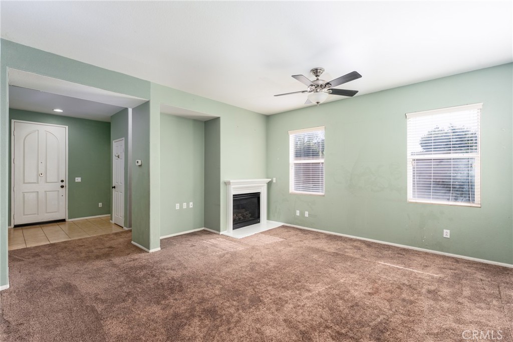 16085 Begonia Avenue