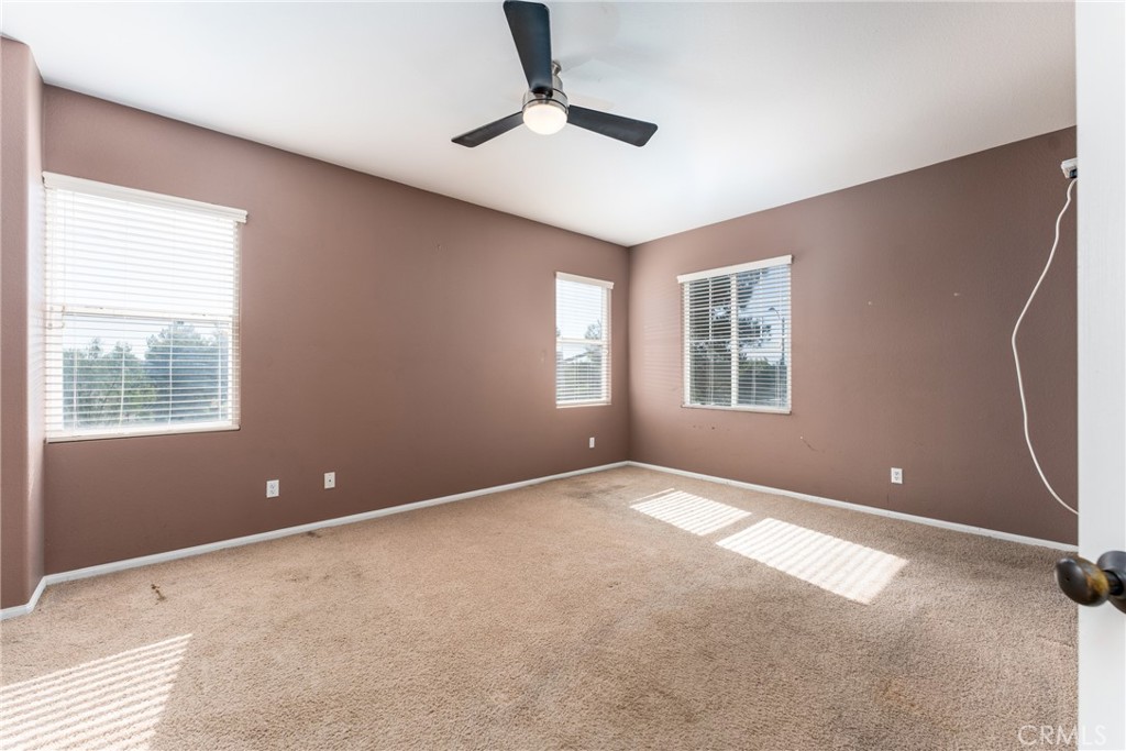 16085 Begonia Avenue