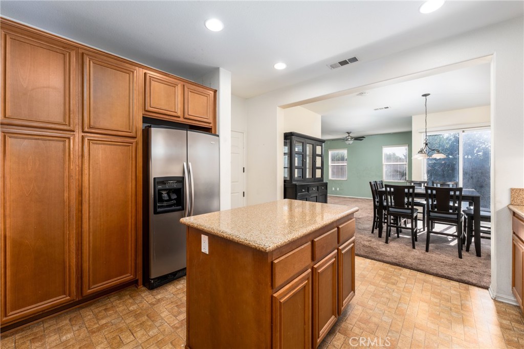 16085 Begonia Avenue