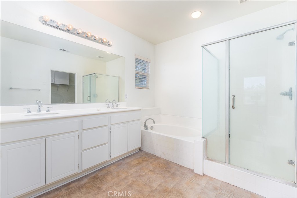 16085 Begonia Avenue