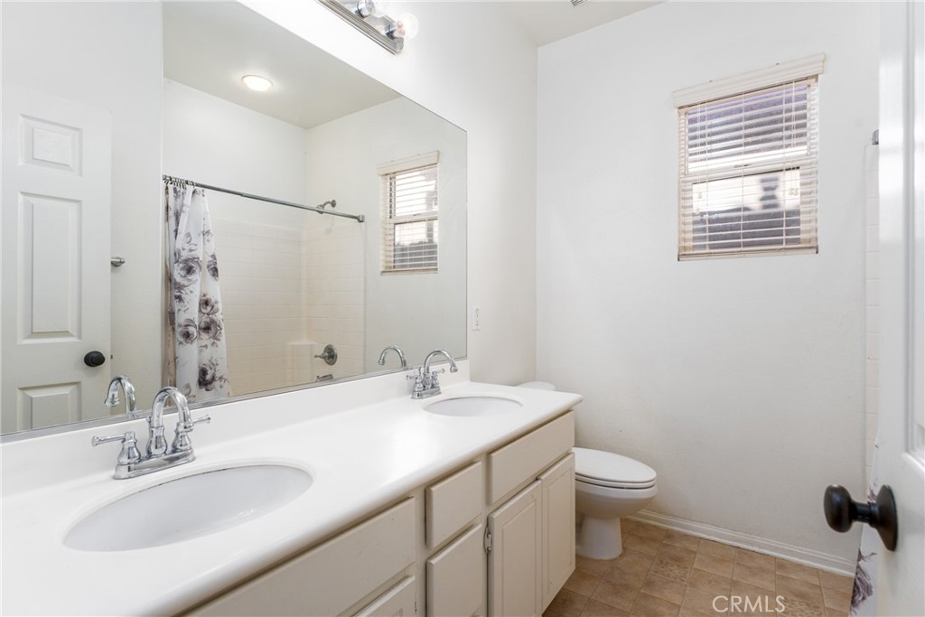 16085 Begonia Avenue