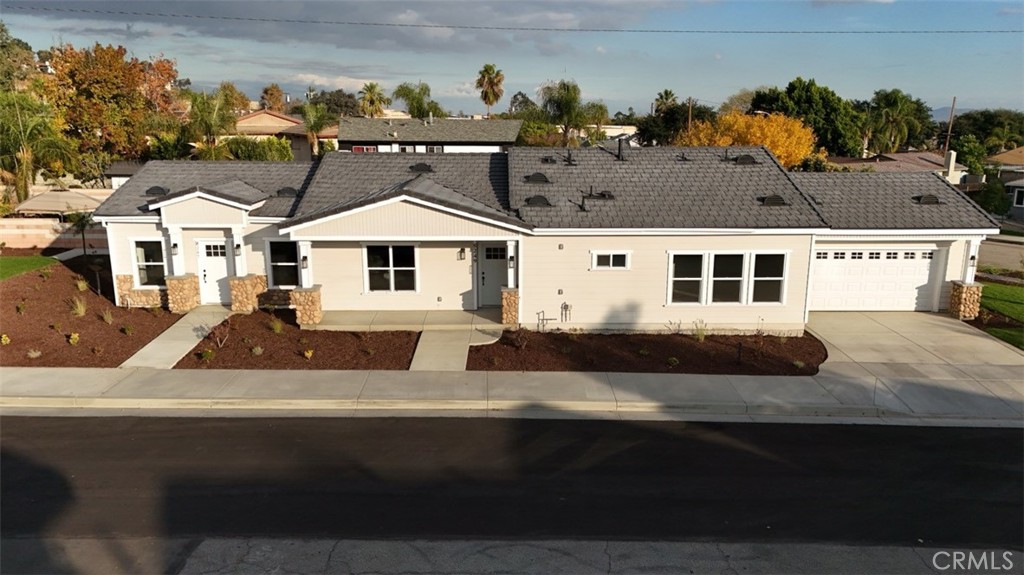 8249 Red Hill Country Club Rd