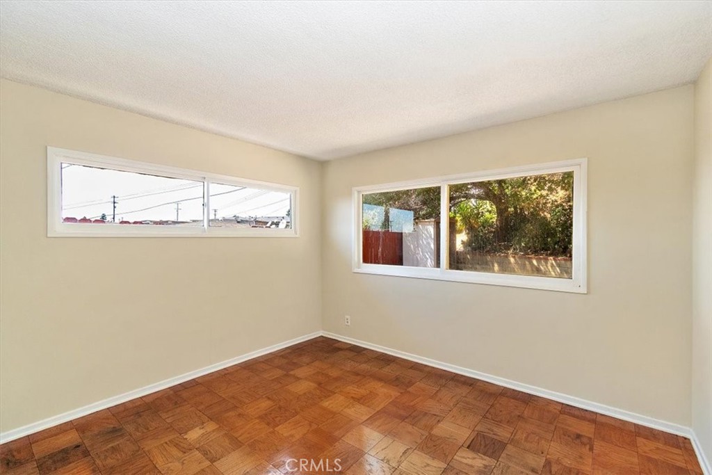 2021 S Sunrise Drive