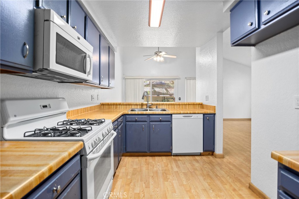 1448 W Badillo Street 114