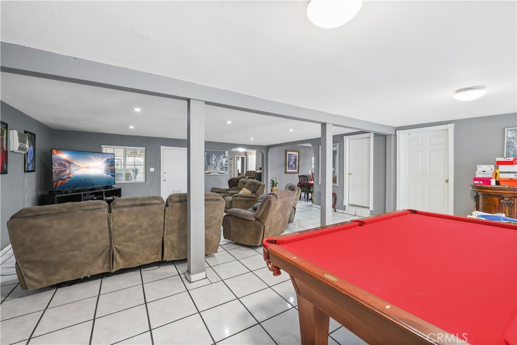 1736 E Princeton Street