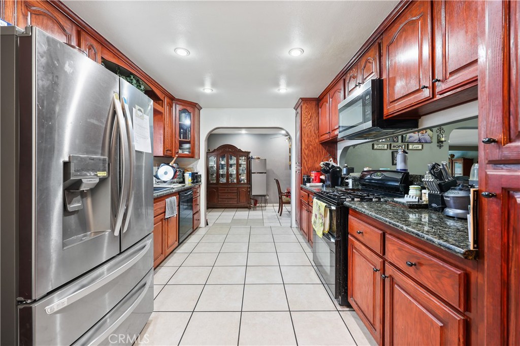 1736 E Princeton Street