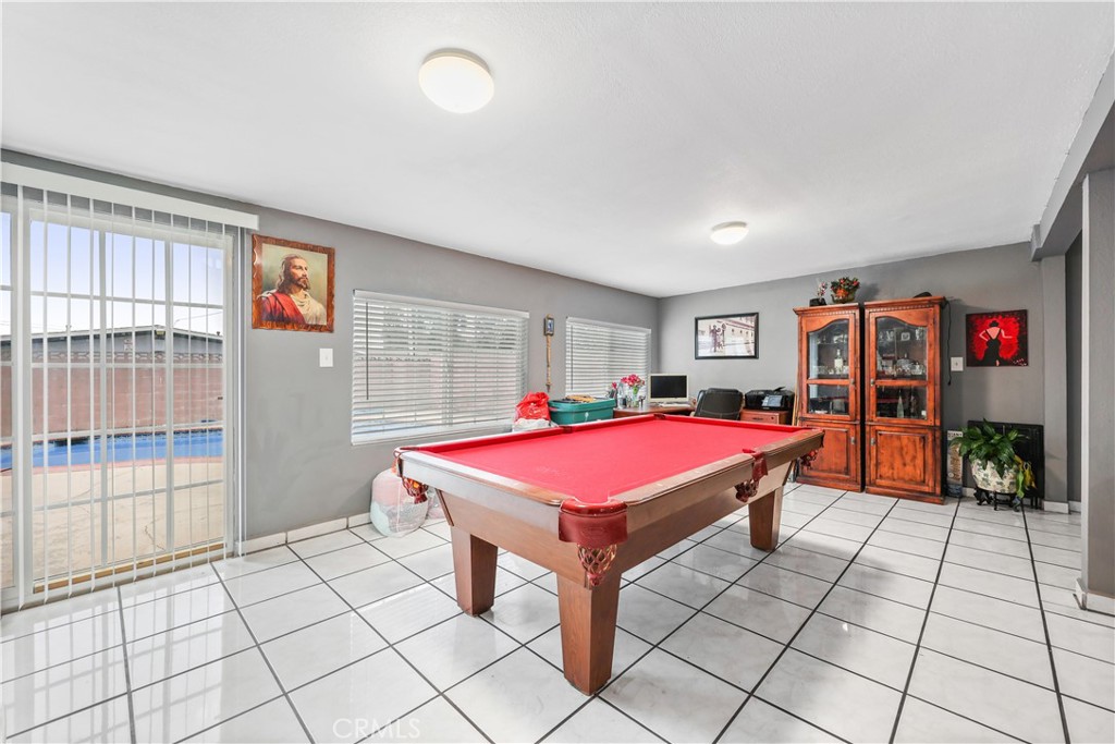 1736 E Princeton Street