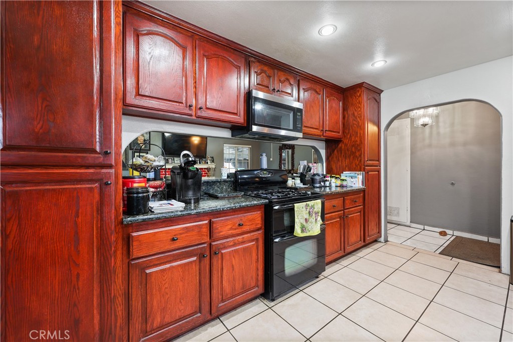 1736 E Princeton Street