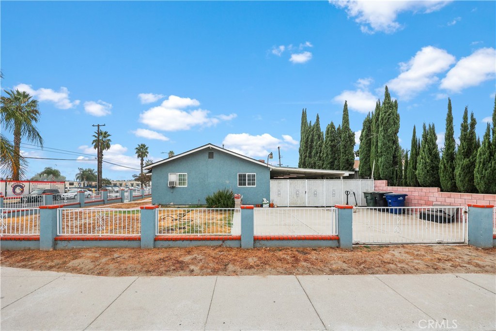 1736 E Princeton Street