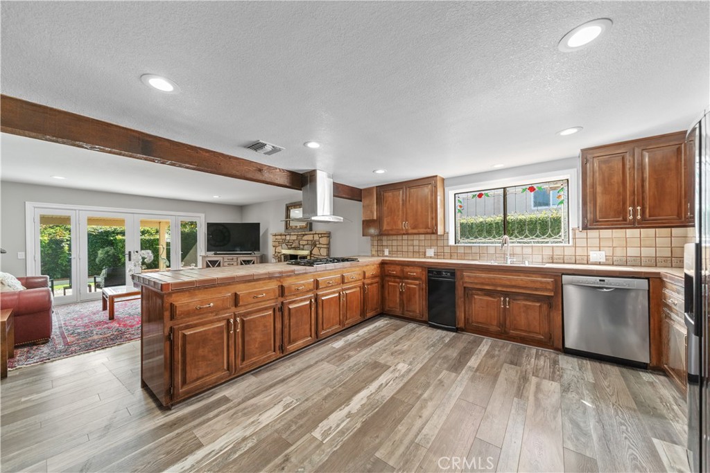 638 E Northridge Avenue