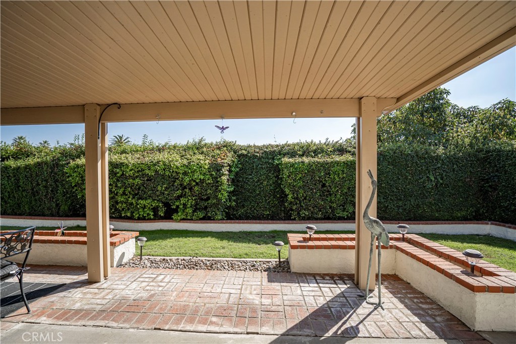 638 E Northridge Avenue