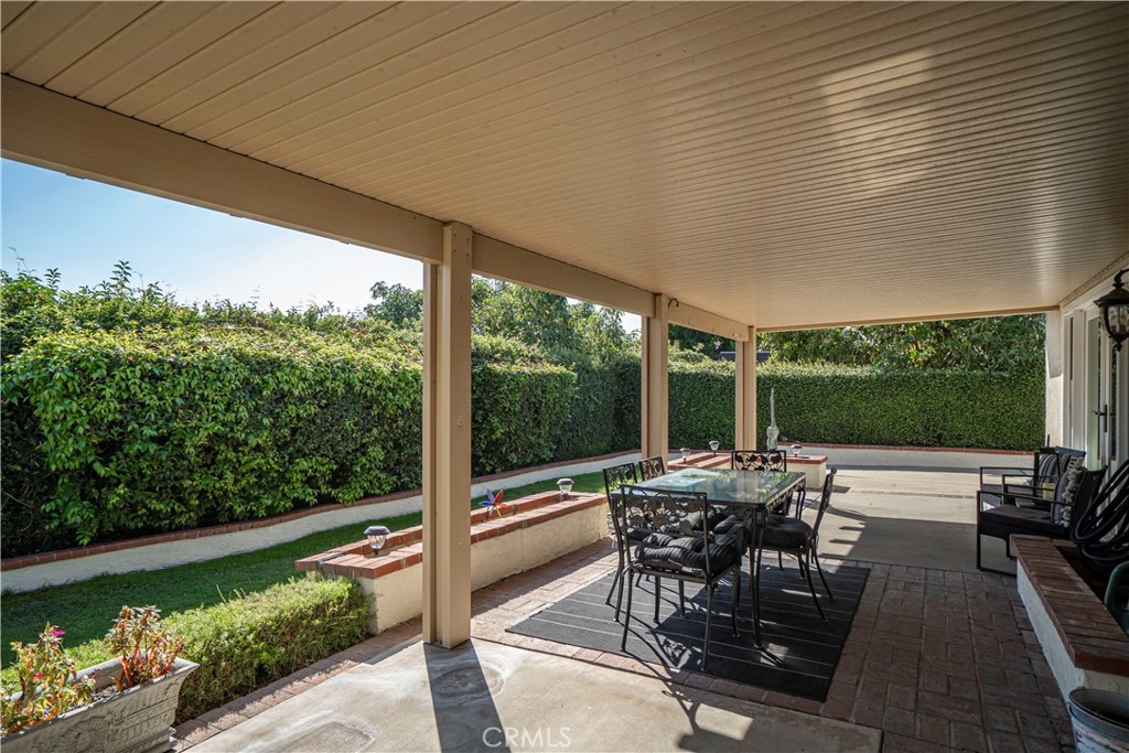 638 E Northridge Avenue