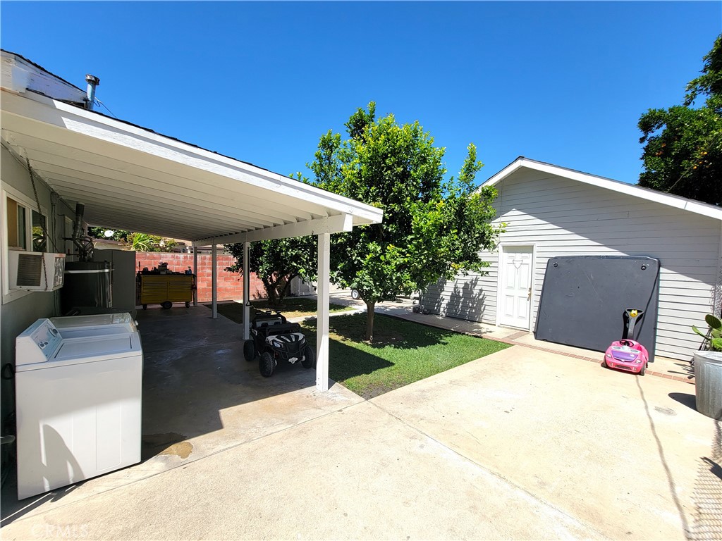 11731 Lower Azusa Road