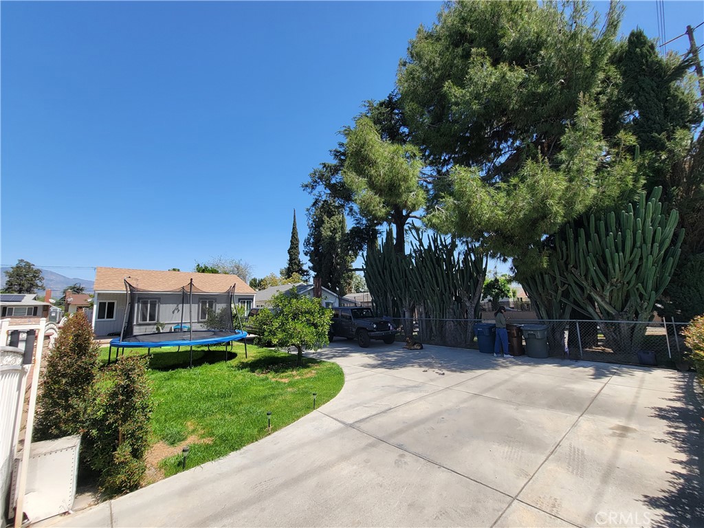 11731 Lower Azusa Road