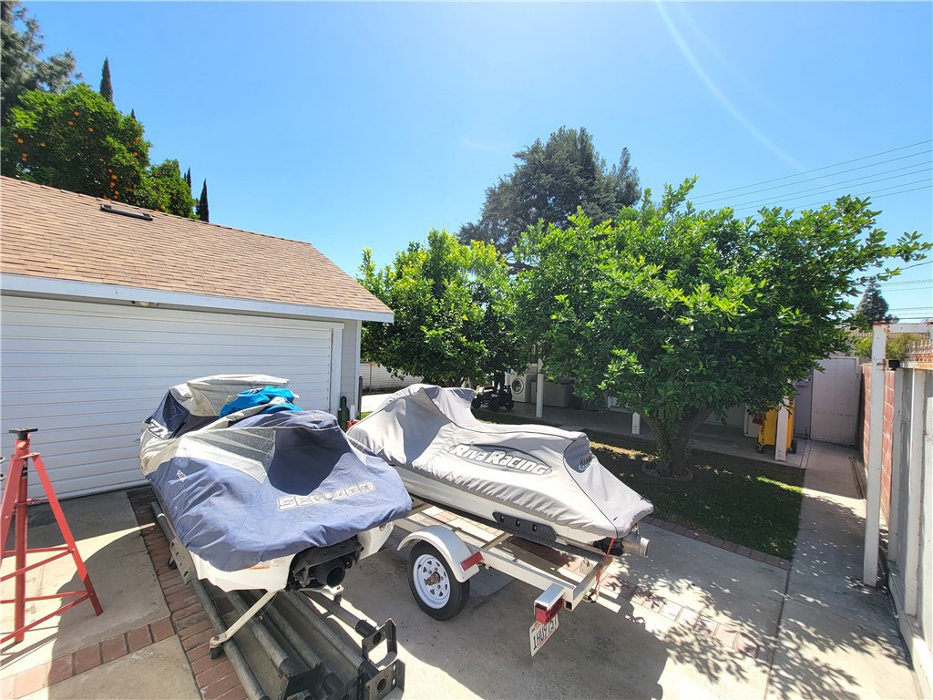 11731 Lower Azusa Road