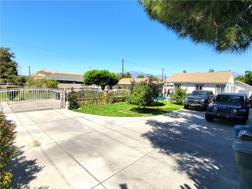 11731 Lower Azusa Road