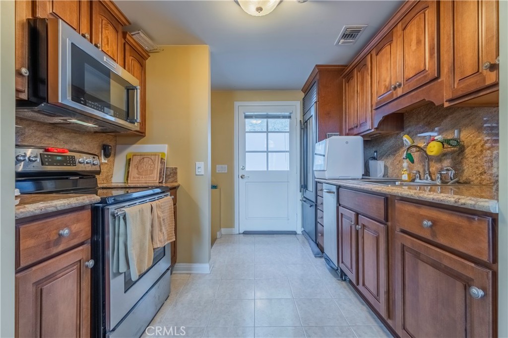 3062 E Los Cerillos Drive