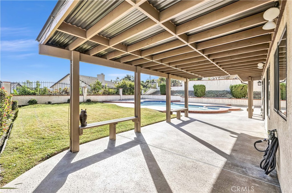 1080 Summitridge Drive