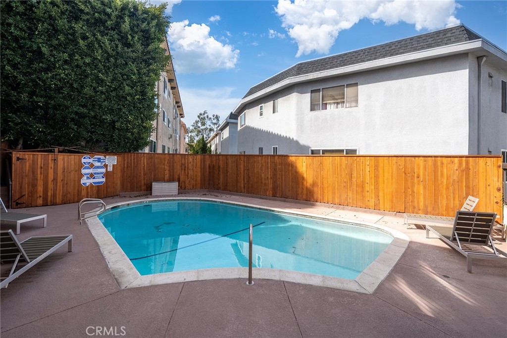 6151 Canterbury Drive 307