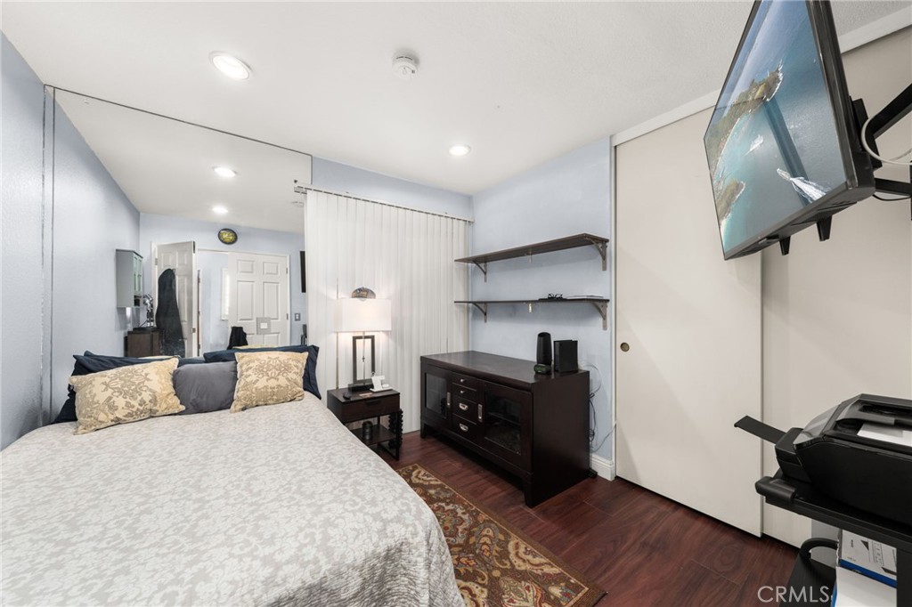 2806 Eaglecrest Place