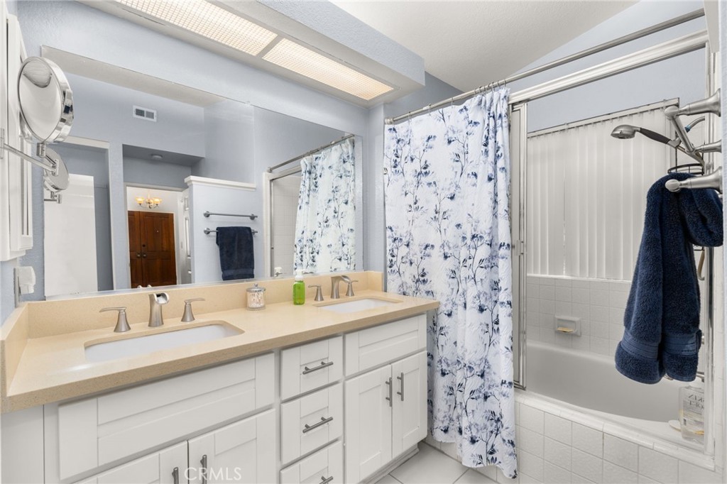 2806 Eaglecrest Place