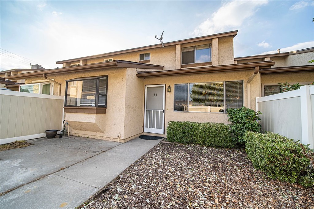 750 E 5th Street 33