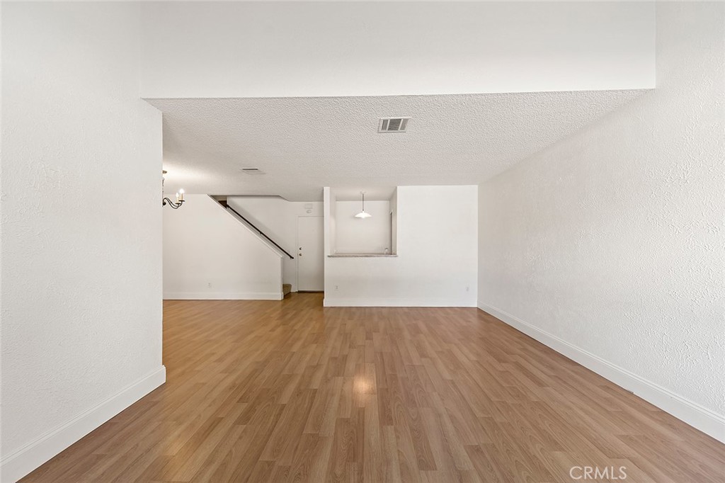 750 E 5th Street 33
